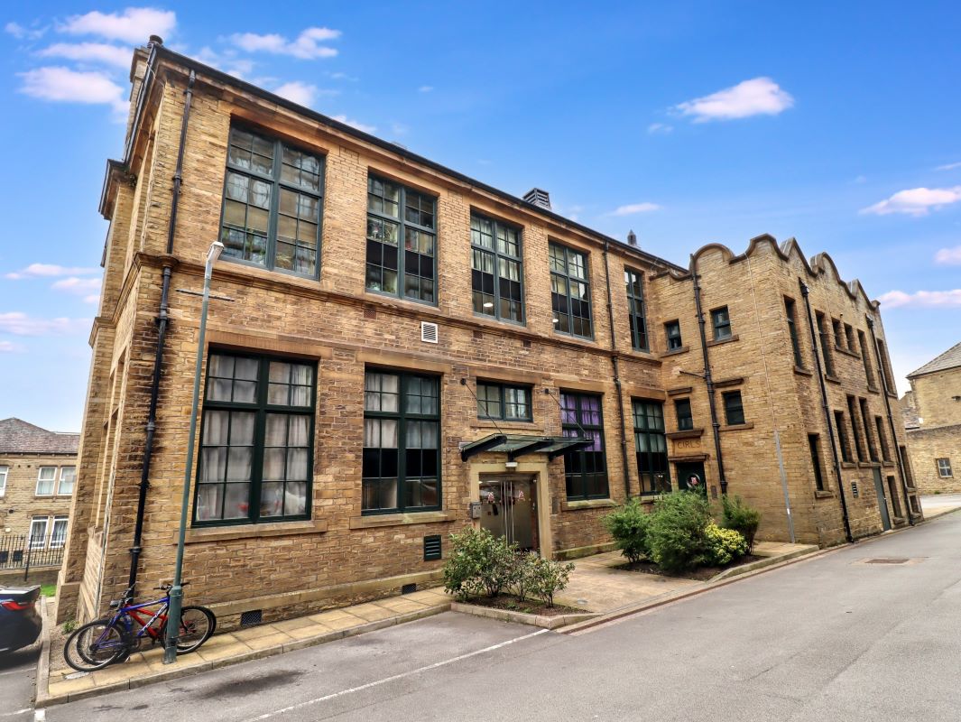 Property for Auction in South Yorkshire - Flat 5 Byron Studios, Bradford, West Yorkshire, BD3 0AU