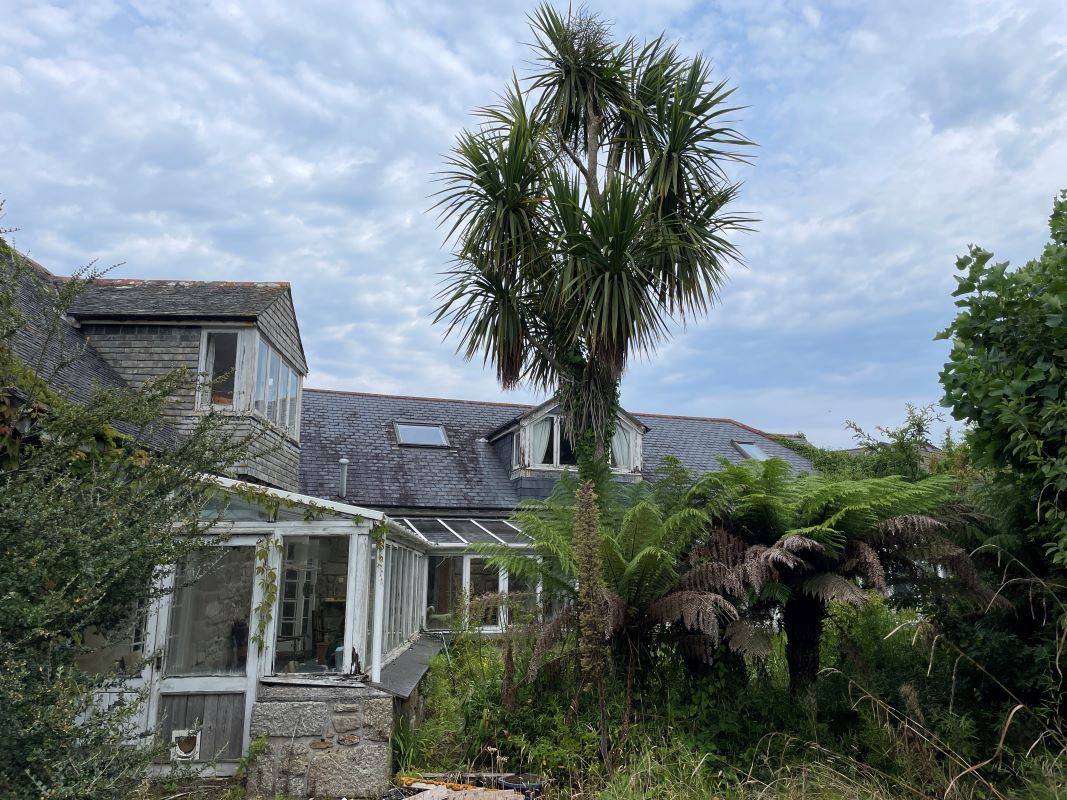 Property for Auction in South West - Tregoddick Farmhouse Madron, Penzance, Cornwall, TR20 8SS