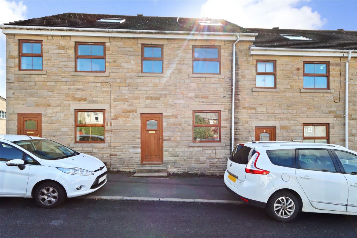 Property for Auction in North East - 4 Niallesway Palmerston Street, Consett, County Durham, DH8 5RB