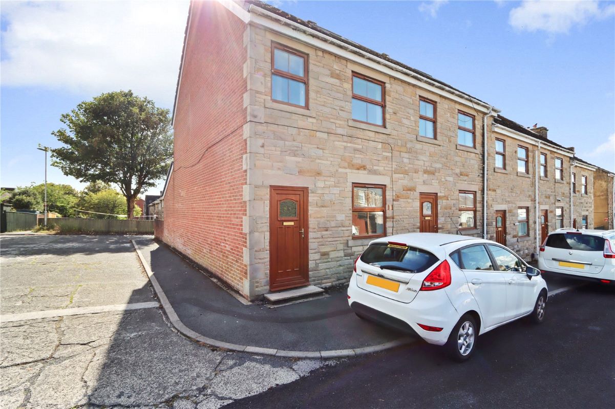 Property for Auction in North East - 5 Niallesway Palmerston Street, Consett, County Durham, DH8 5RB