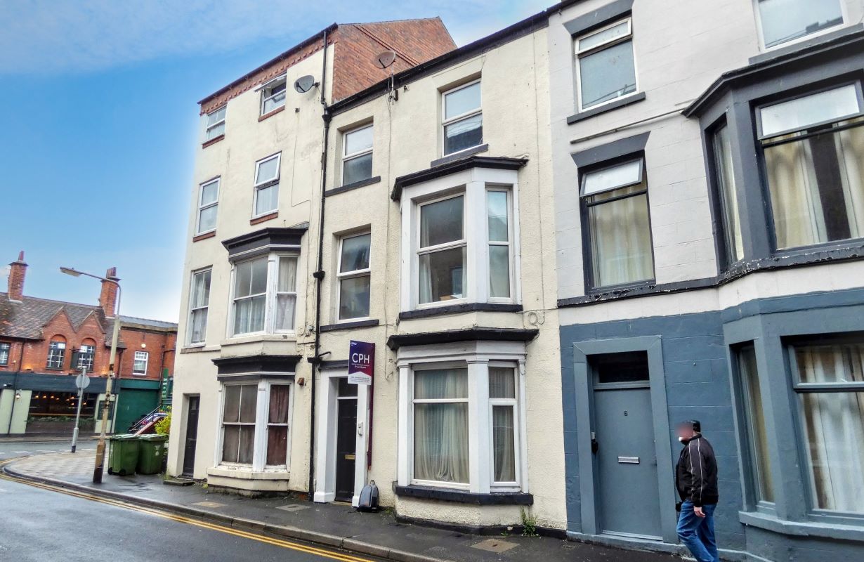 Property for Auction in South Yorkshire - No 3 7 Elders Street, Scarborough, North Yorkshire, YO11 1DZ