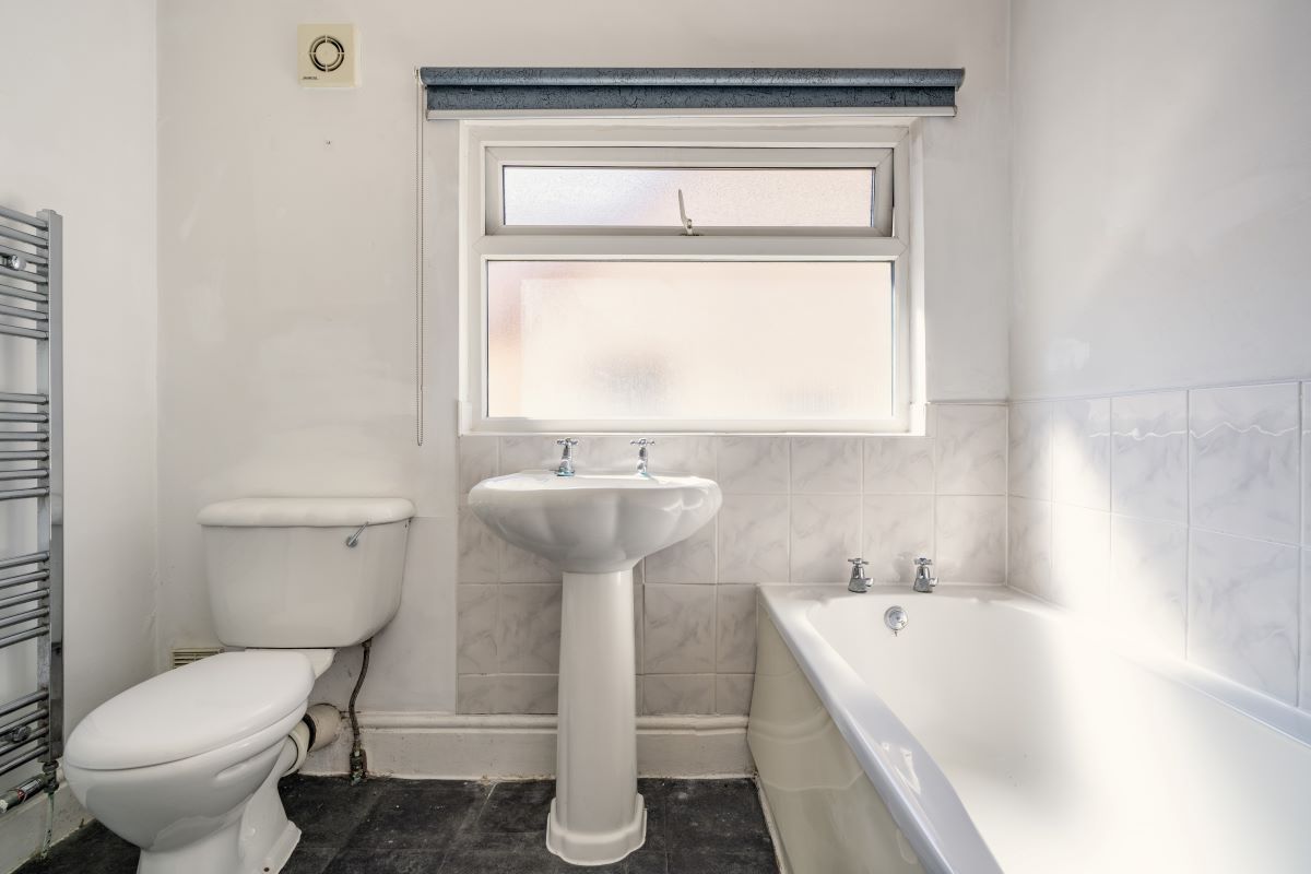 79 Princes Drive, Colwyn Bay, Clwyd, LL29 8PW