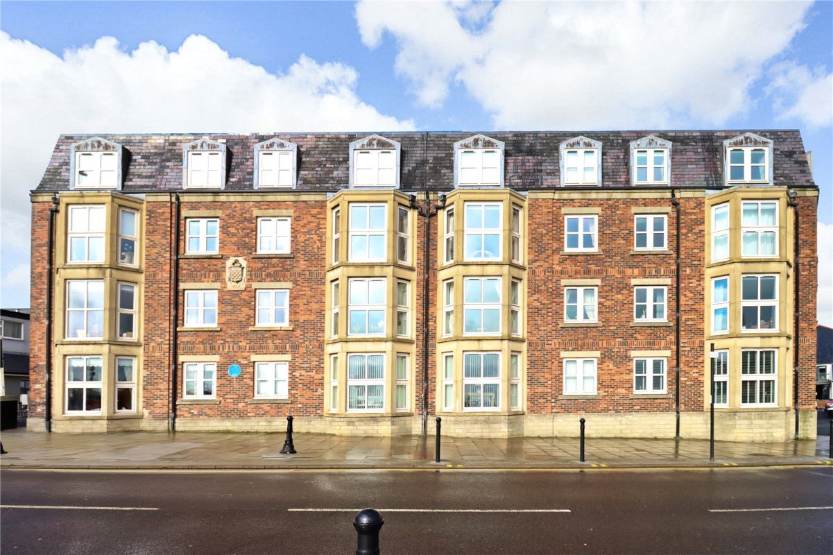 Property for Auction in North East - Flat 9 Winslow Court Cullercoats, North Shields, Tyne And Wear, NE30 4AE