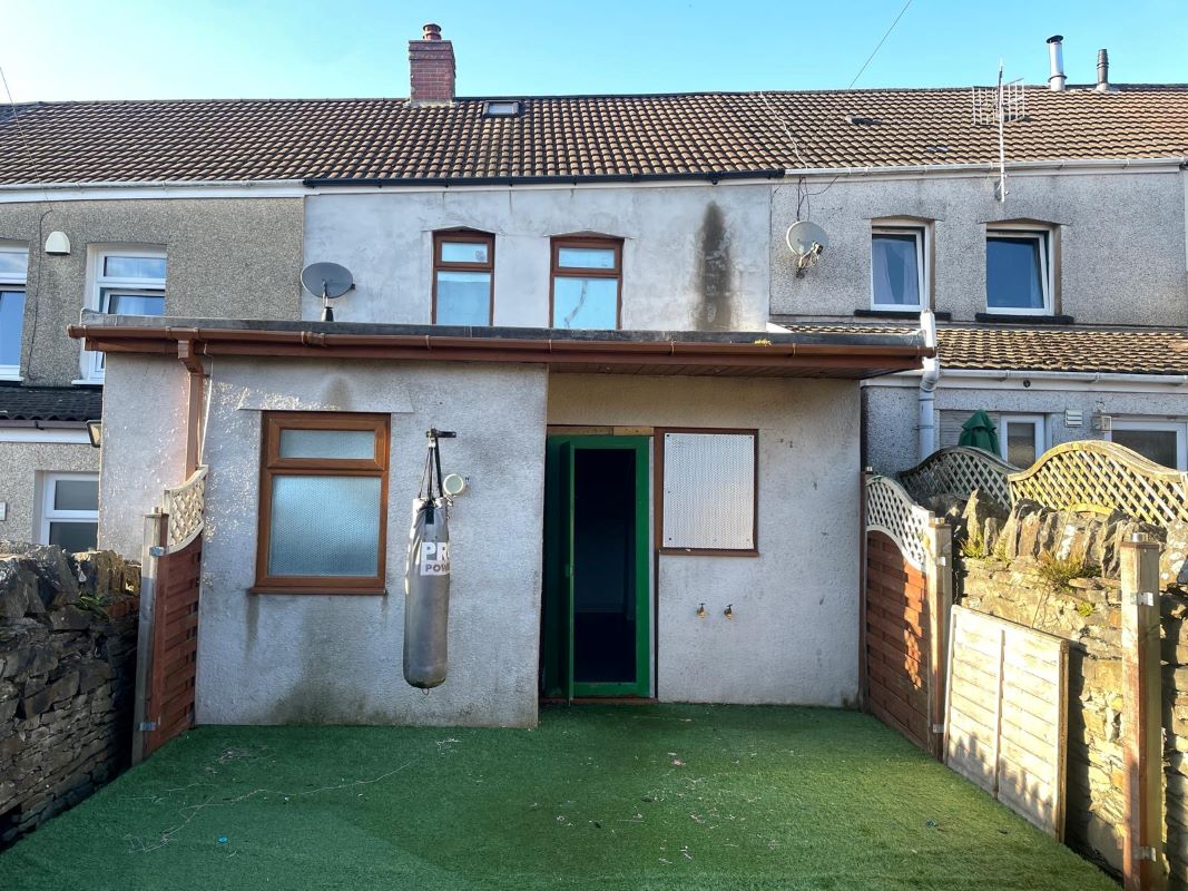 4 Field Street, Trelewis, Merthyr Tydfil, CF46 6AW