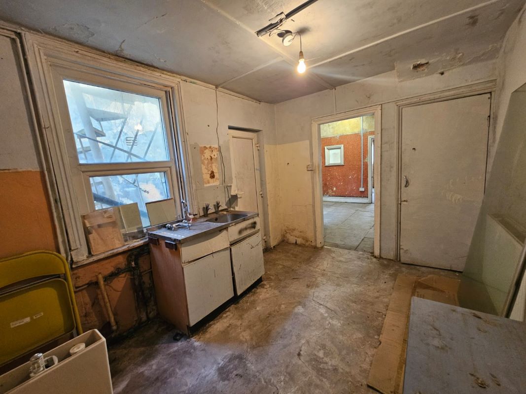 Lancashire, Lancashire, FY1 6AB - Online Auctions