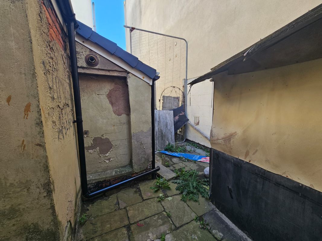 Lancashire, Lancashire, FY1 6AB - Online Auctions