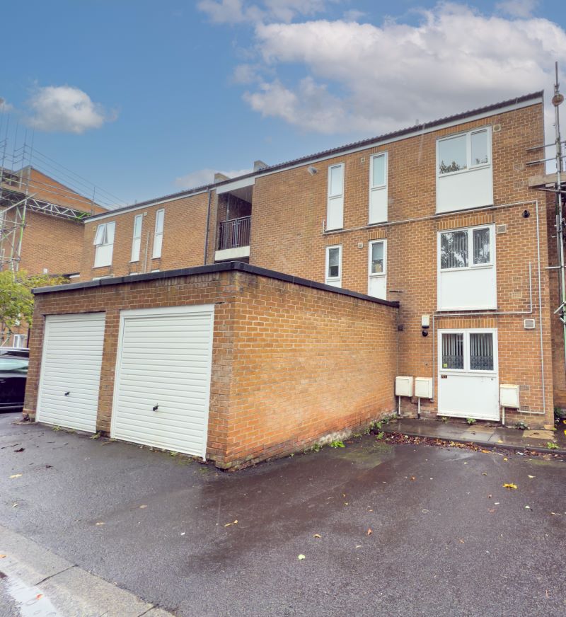 Property for Auction in North East - 81. Dunstanburgh Close, Washington, Tyne And Wear, NE38 0JG