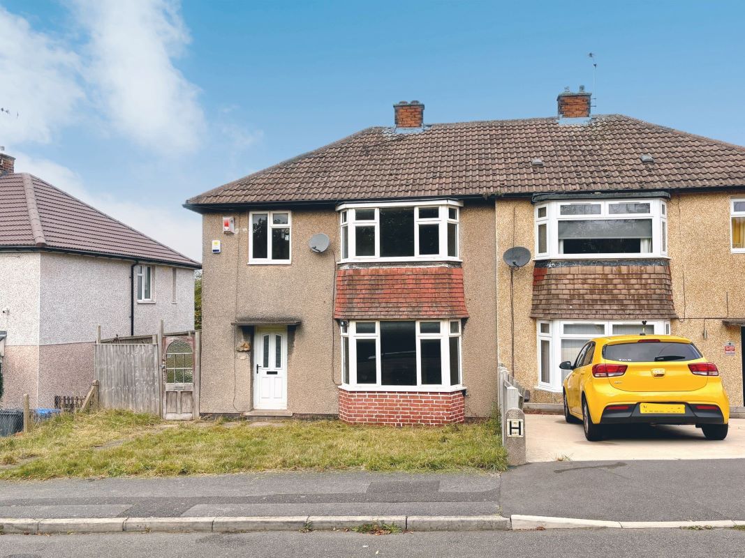 Property for Auction in South Yorkshire - 19 Hillside Drive Mastin Moor, Chesterfield, Derbyshire, S43 3AE