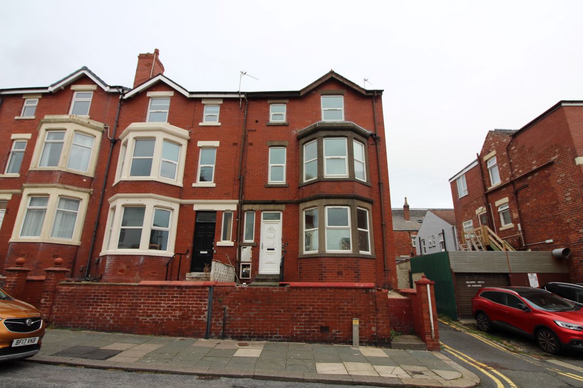 Property for Auction in North West - Flat 23C 23 Alfred Street, Blackpool, Lancashire, FY1 4LL