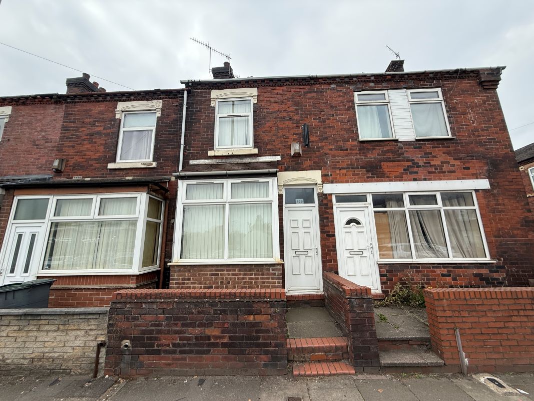 Property for Auction in Cheshire, Staffordshire & Shropshire - 429 Victoria Road, Stoke-On-Trent, Staffordshire, ST1 3JF