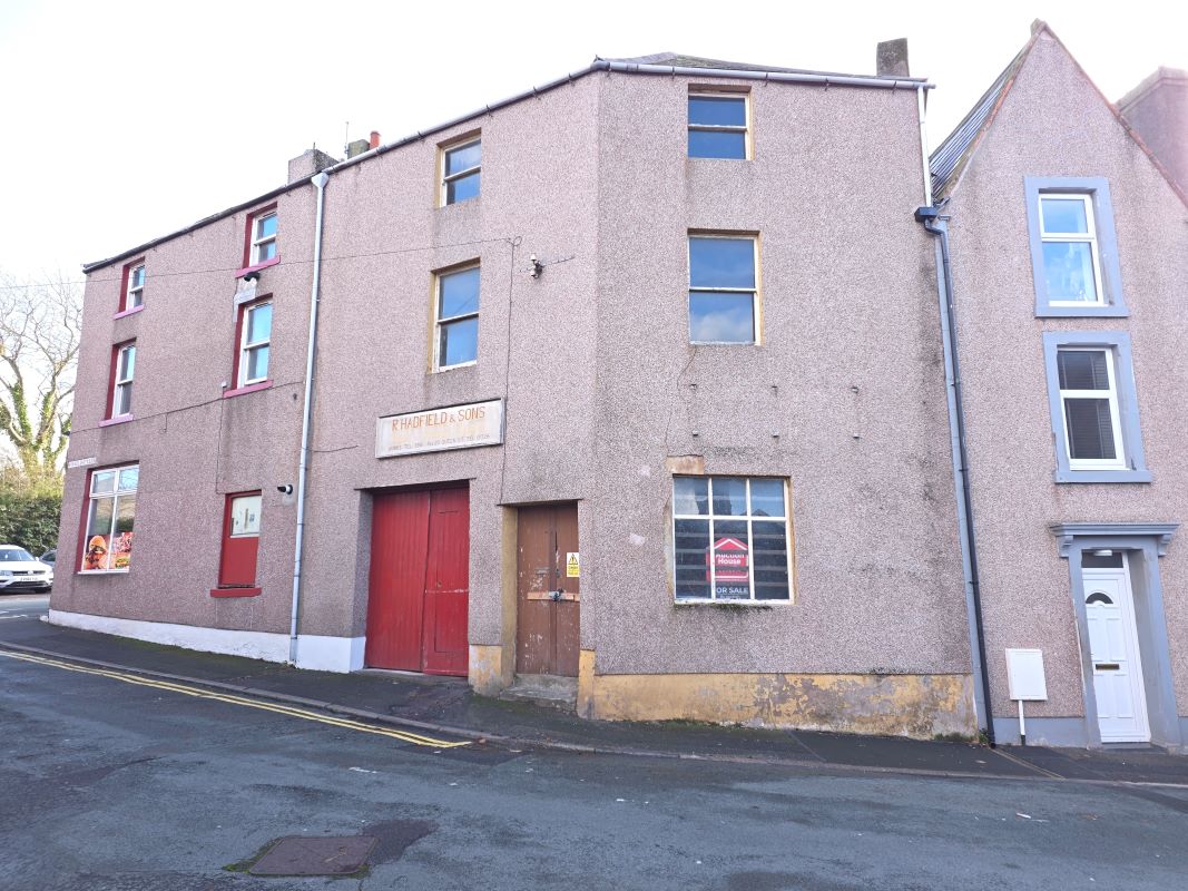 Property for Auction in London - 20 Pinfold Street, Workington, Cumbria, CA14 4EL