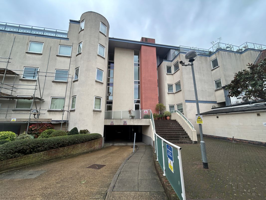 Property for Auction in East Anglia - Flat 4 St. Nicholas Court, Ipswich, Suffolk, IP1 1TG