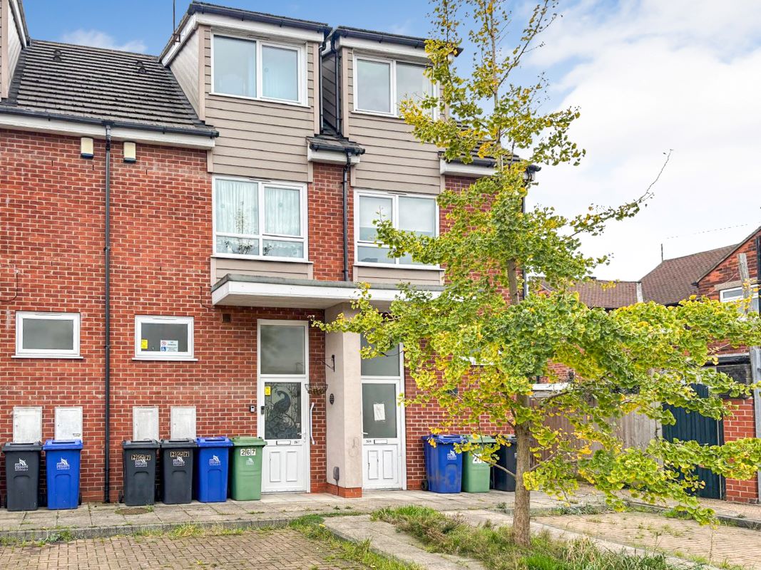 Property for Auction in Lincolnshire - 267 Willingham Street, Grimsby, South Humberside, DN32 9PX