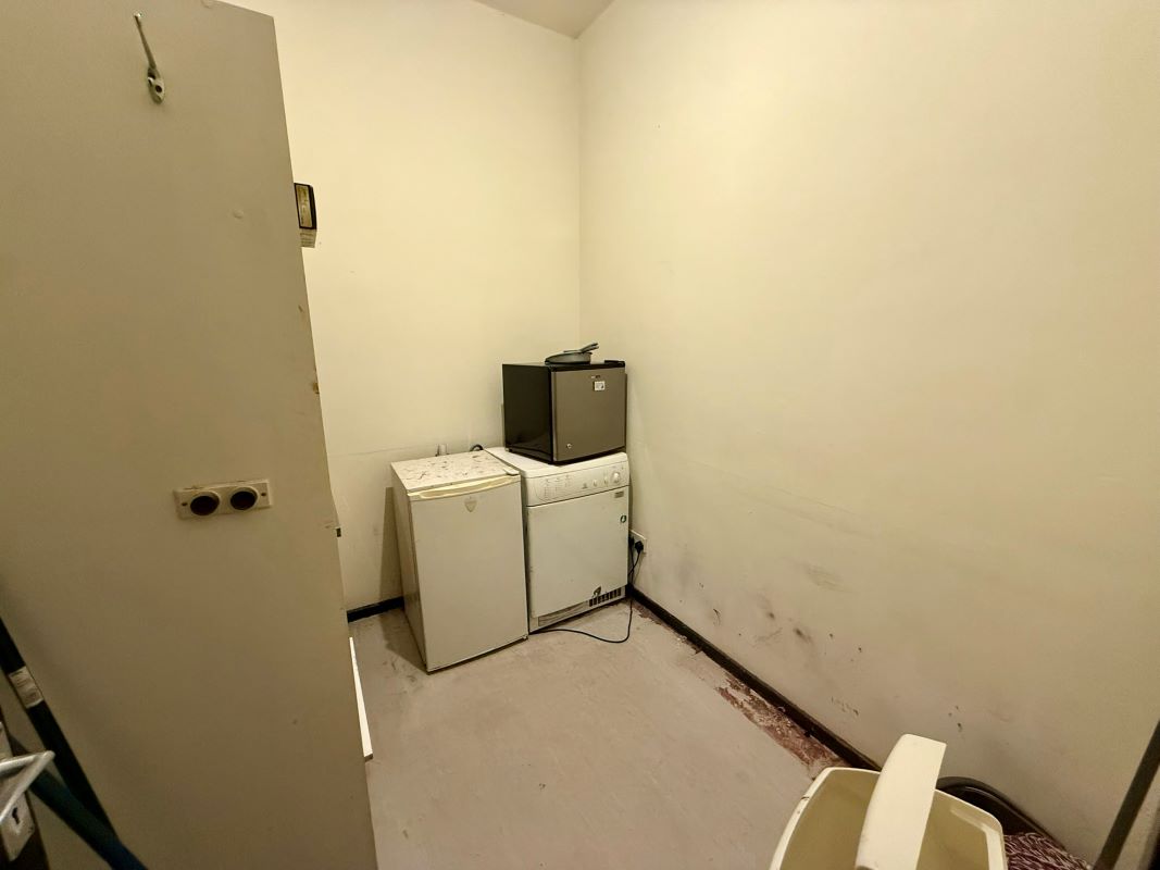 Brunswick Street, Newcastle, Staffordshire, ST5 1TA - Online Auctions