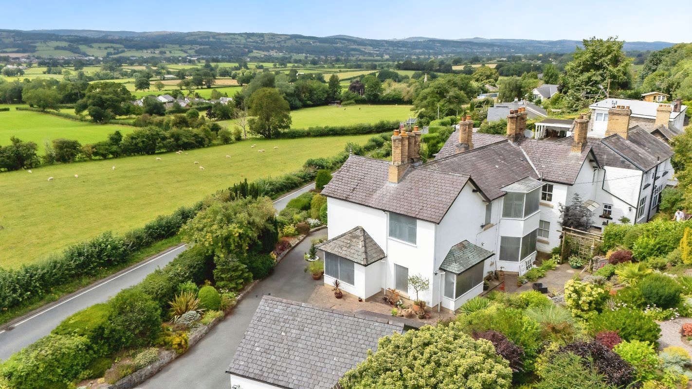 Property for Auction in Wales - Hattwood House Llanbedr DC, Ruthin, Sir Dinbych, Clwyd, LL15 1UT