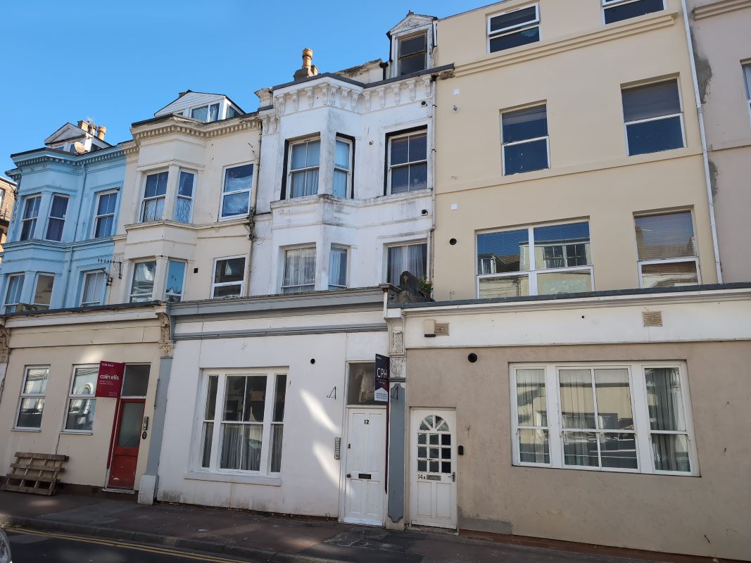 Property for Auction in North West - Flat 4 12 South Street, Scarborough, North Yorkshire, YO11 2BP