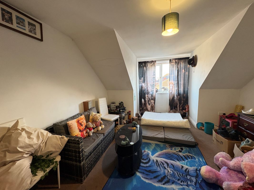 Grimsby, South Humberside, DN32 9PX - Online Auctions