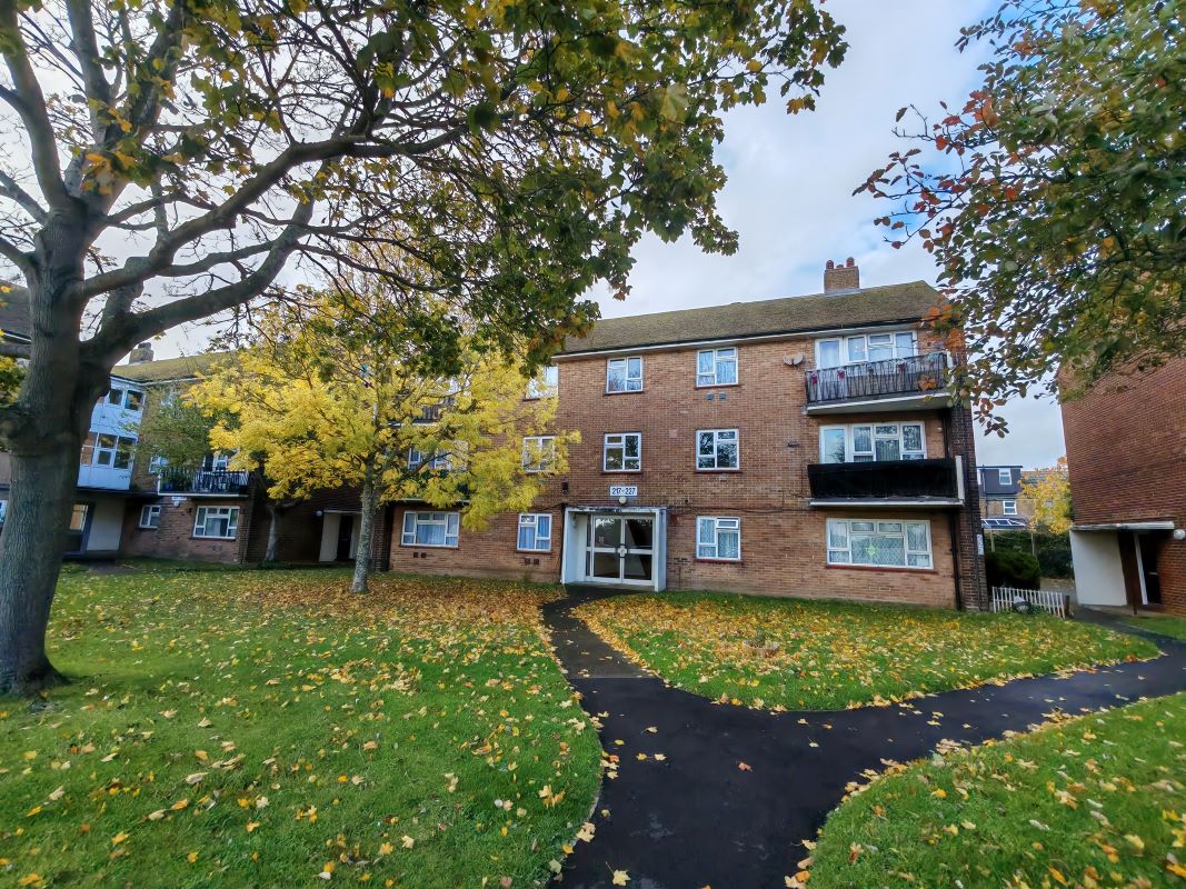 Property for Auction in Sussex & Hampshire - 221 Eastern Road, Portsmouth, Hampshire, PO3 6EH