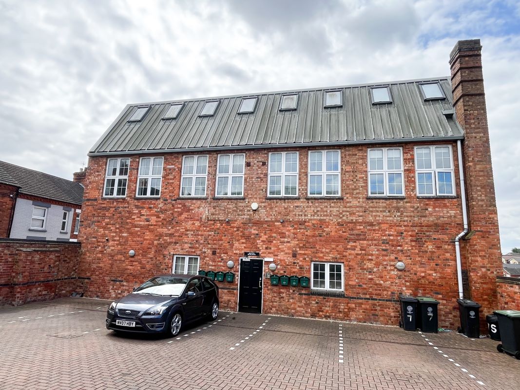 Property for Auction in Northamptonshire - Flat A5 South Building Borough Shoe Factory, Rushden, Northamptonshire, NN10 8PQ