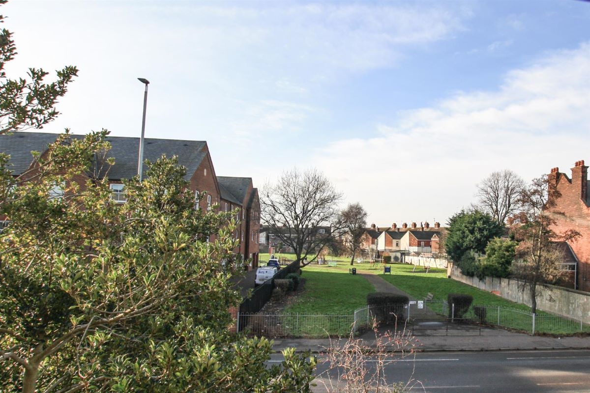 Flat 5, Helen House 282 Southtown Road, Great Yarmouth, Norfolk, NR31 0JB