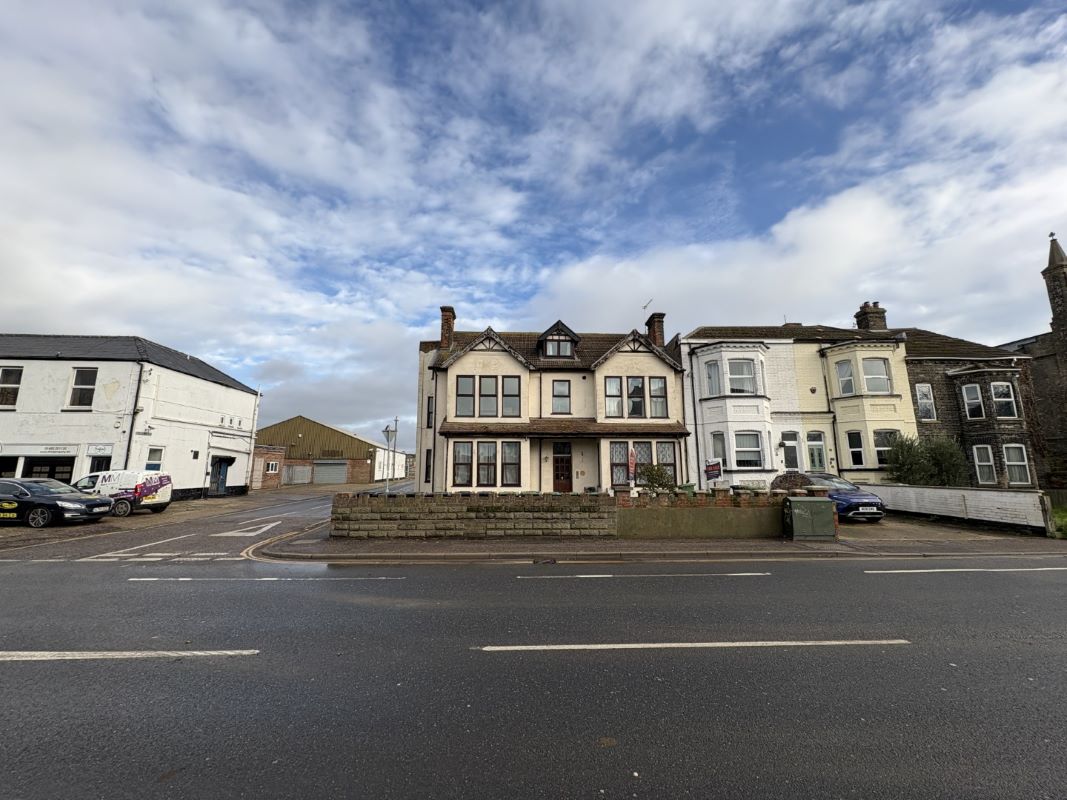 Flat 5, Helen House 282 Southtown Road, Great Yarmouth, Norfolk, NR31 0JB