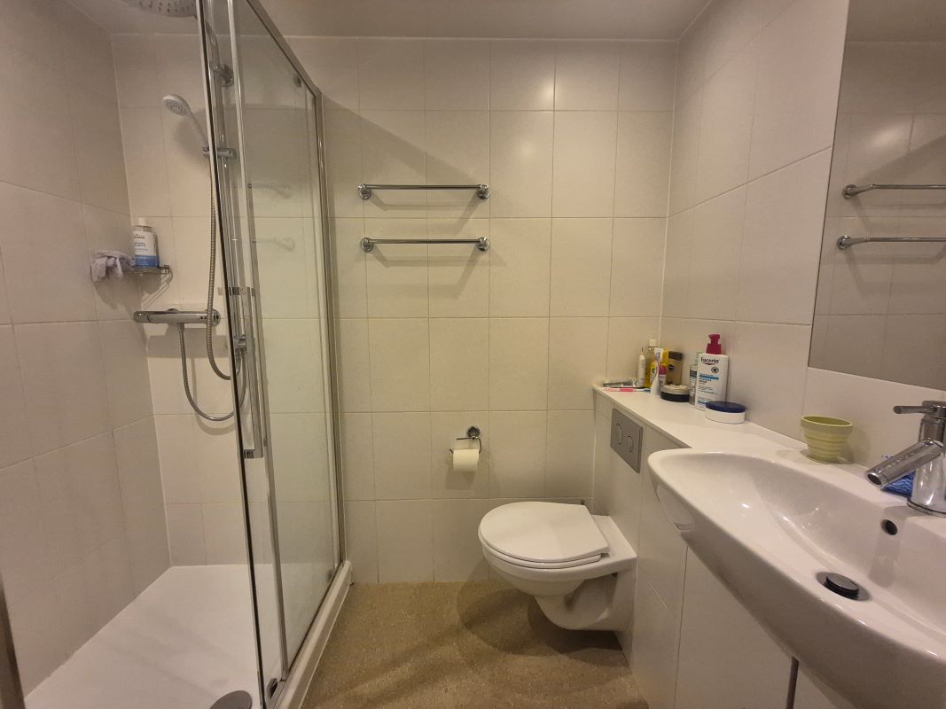 Apartment 204 Cardinal Court, Scholes Street, Oldham, Lancashire, OL1 3FU