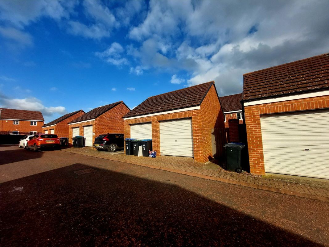 2 Robinson Grove, Crook, County Durham, DL15 9GP