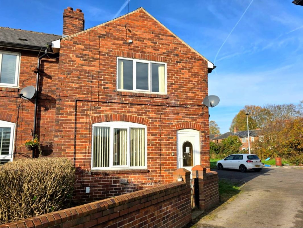 Property for Auction in South Yorkshire - No, 207 Furlong Road Goldthorpe, Rotherham, South Yorkshire, S63 9PT