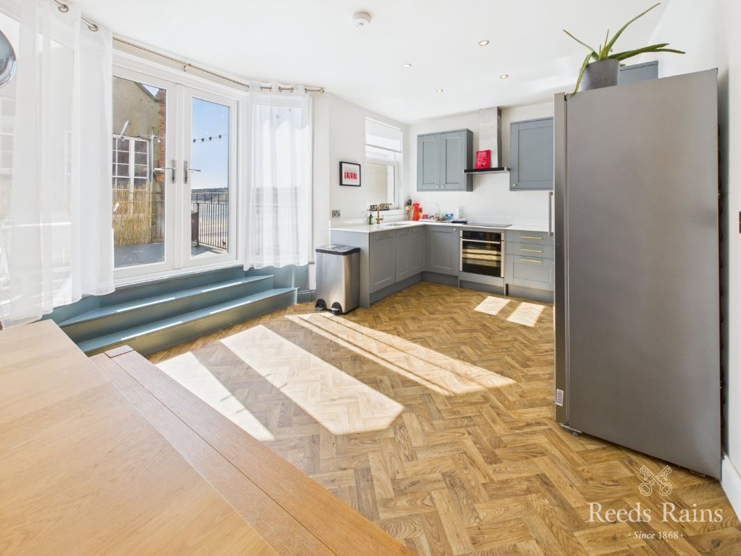 73 Eastborough, Scarborough, North Yorkshire, YO11 1NH