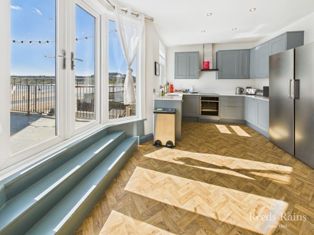 73 Eastborough, Scarborough, North Yorkshire, YO11 1NH