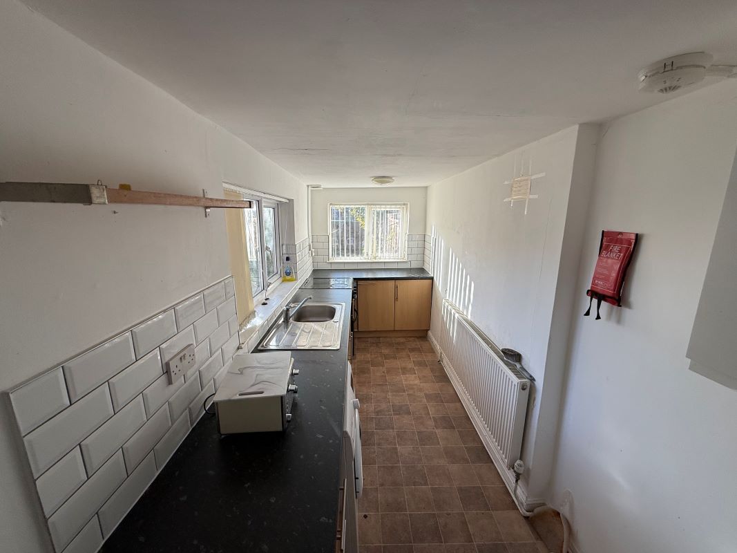 32 Corby Road, Nottingham, Nottinghamshire, NG3 5HF