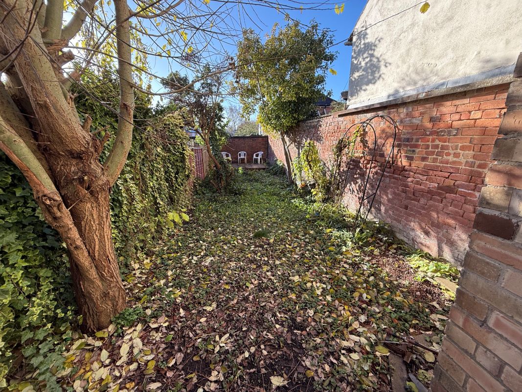 32 Corby Road, Nottingham, Nottinghamshire, NG3 5HF