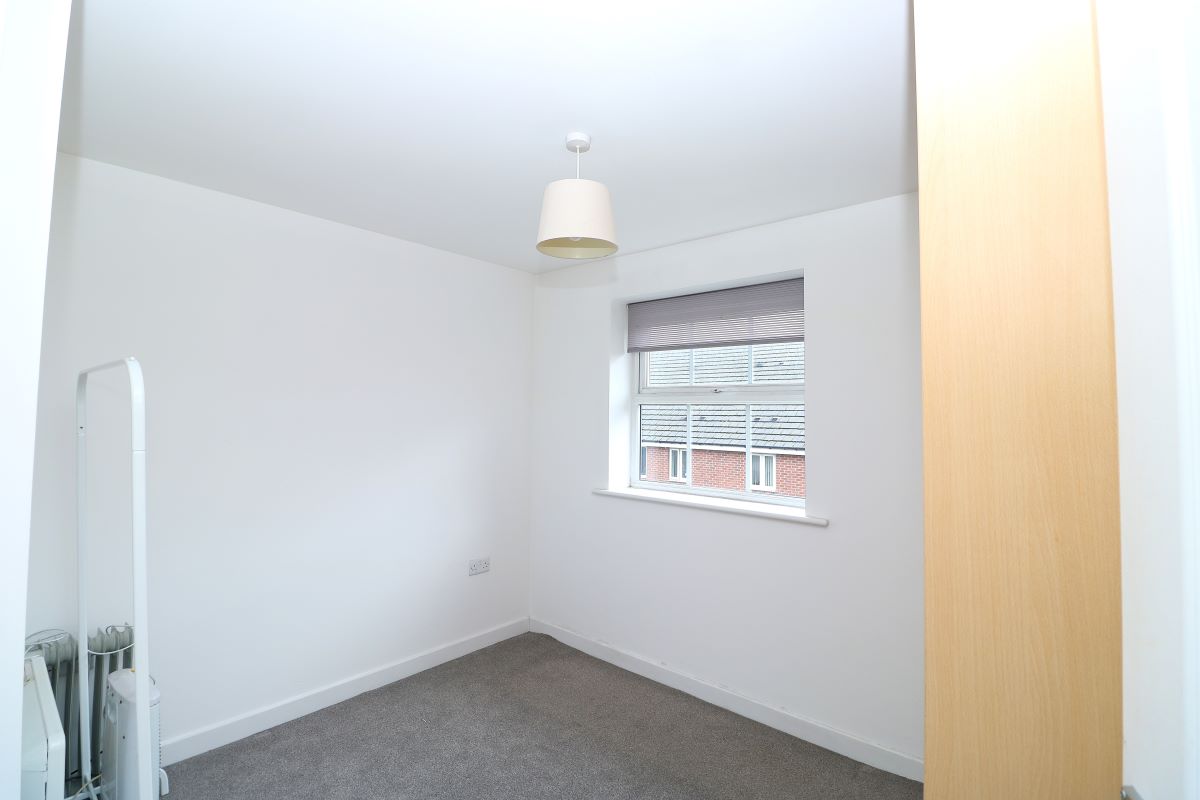 28 William Barrows Way, Tipton, West Midlands, DY4 9EA