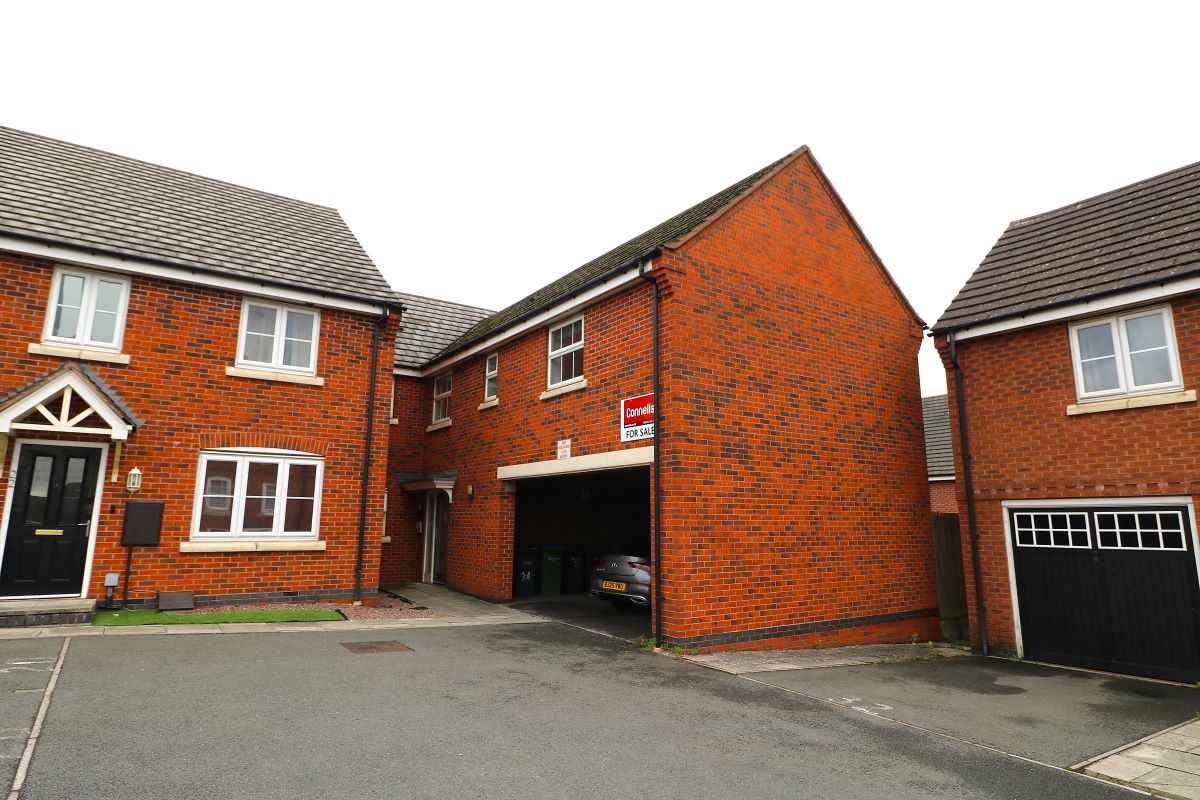 28 William Barrows Way, Tipton, West Midlands, DY4 9EA