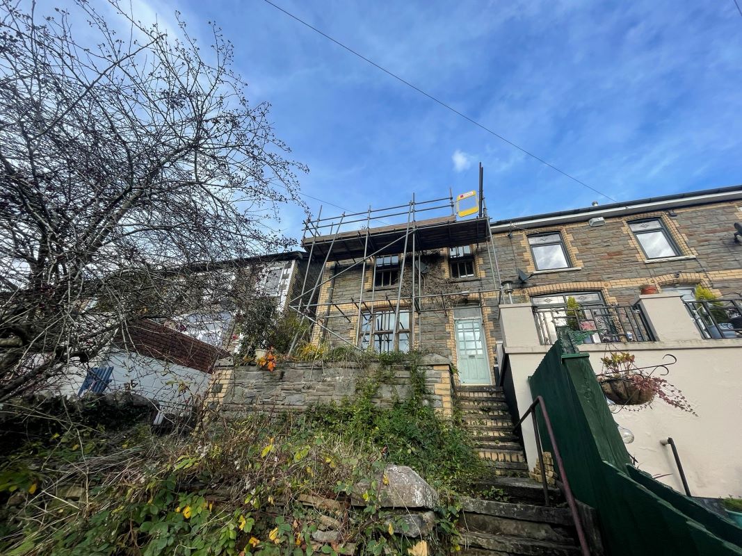 Property for Auction in Wales - 13 Hafod Tudor Terrace, Wattsville, Crosskeys, NP11 7QQ