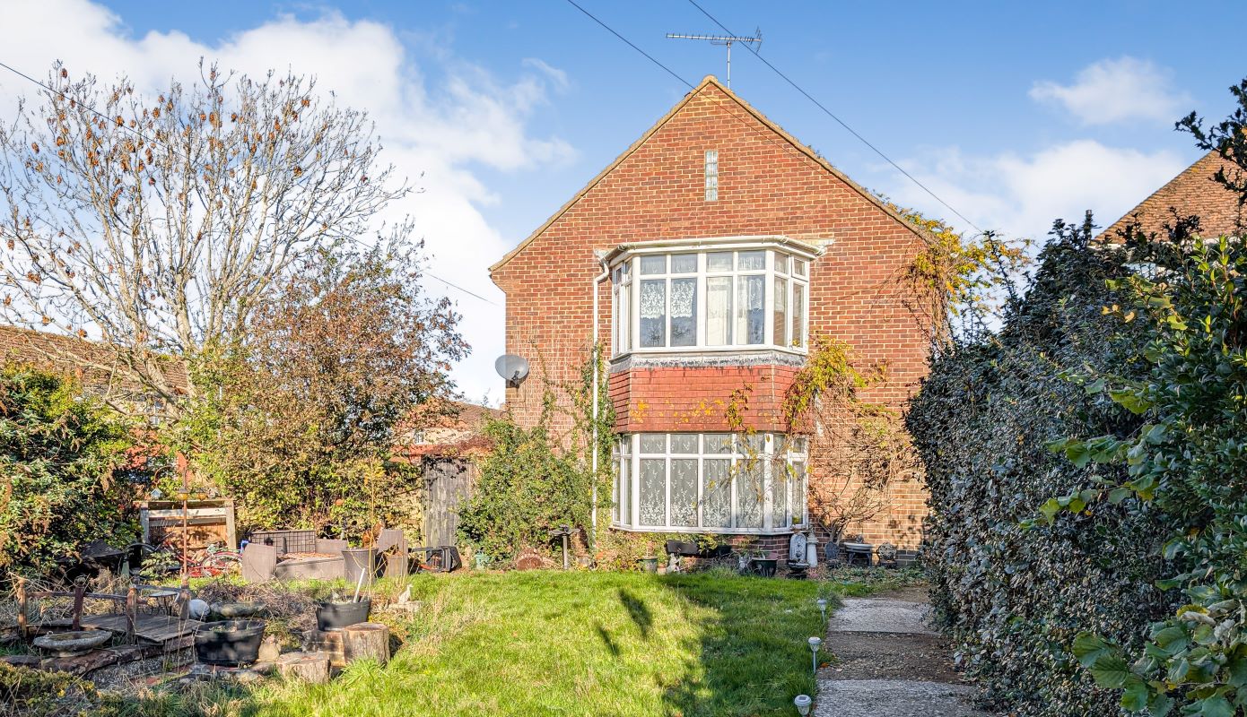 Property for Auction in London - 16 Roedean Road, Worthing, West Sussex, BN13 2BP