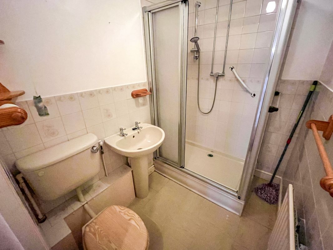 16 Finchfield, Peterborough, Cambridgeshire, PE1 4YG