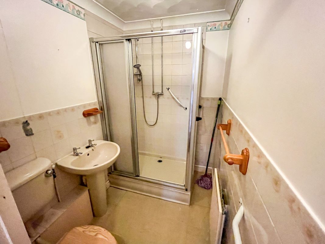 16 Finchfield, Peterborough, Cambridgeshire, PE1 4YG