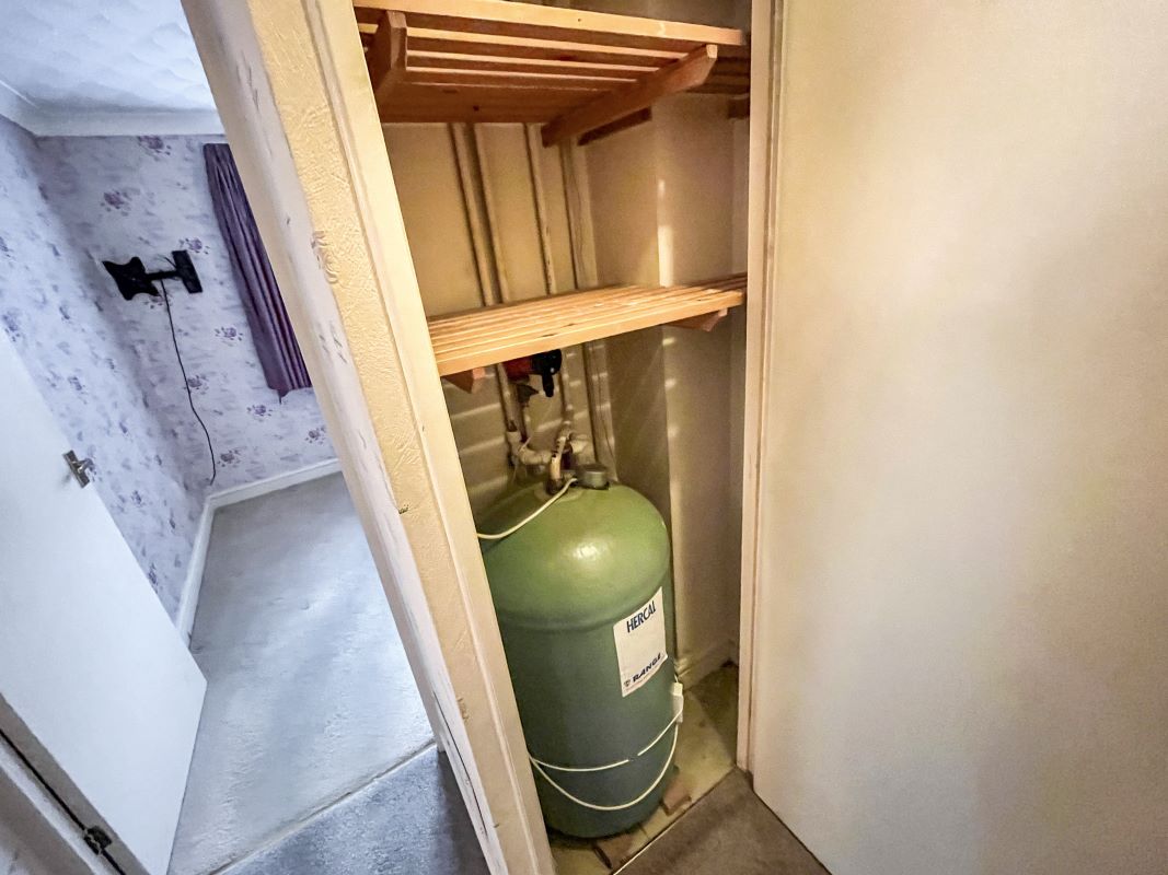 16 Finchfield, Peterborough, Cambridgeshire, PE1 4YG