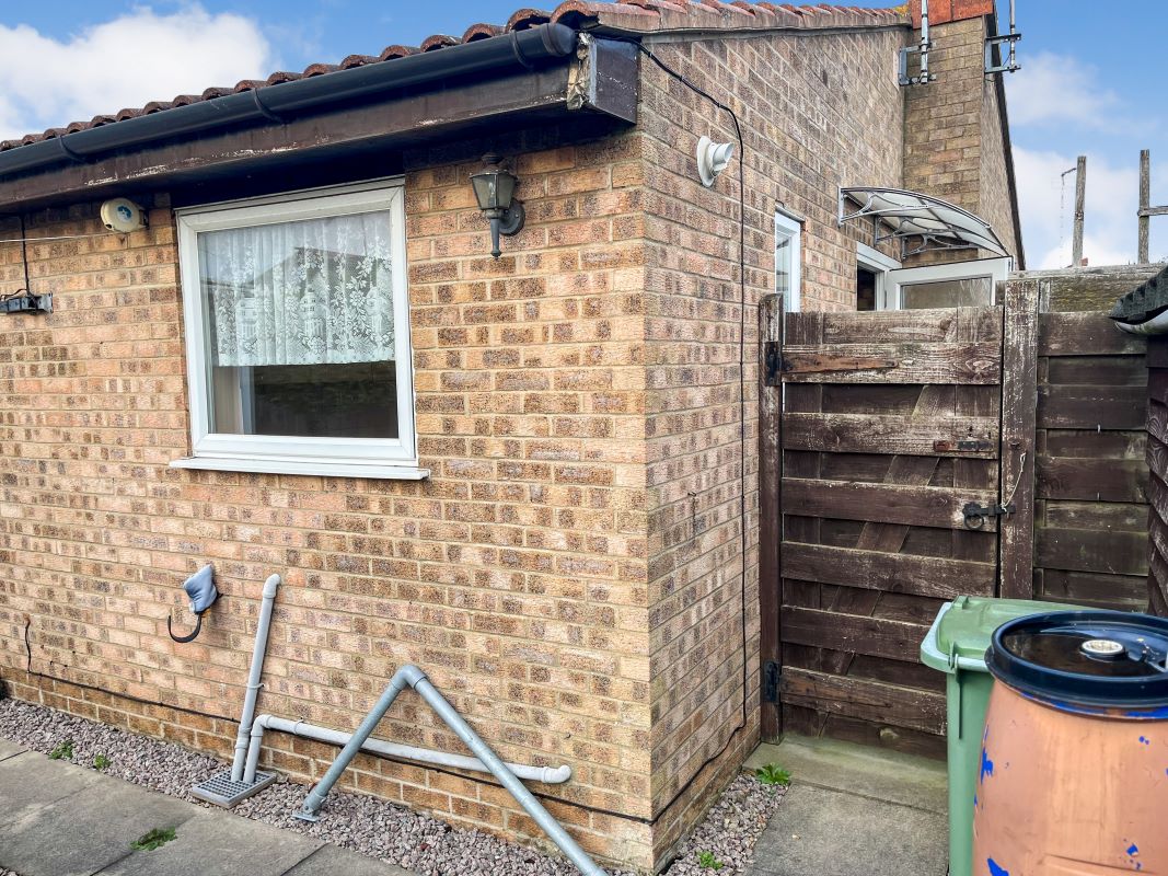 16 Finchfield, Peterborough, Cambridgeshire, PE1 4YG