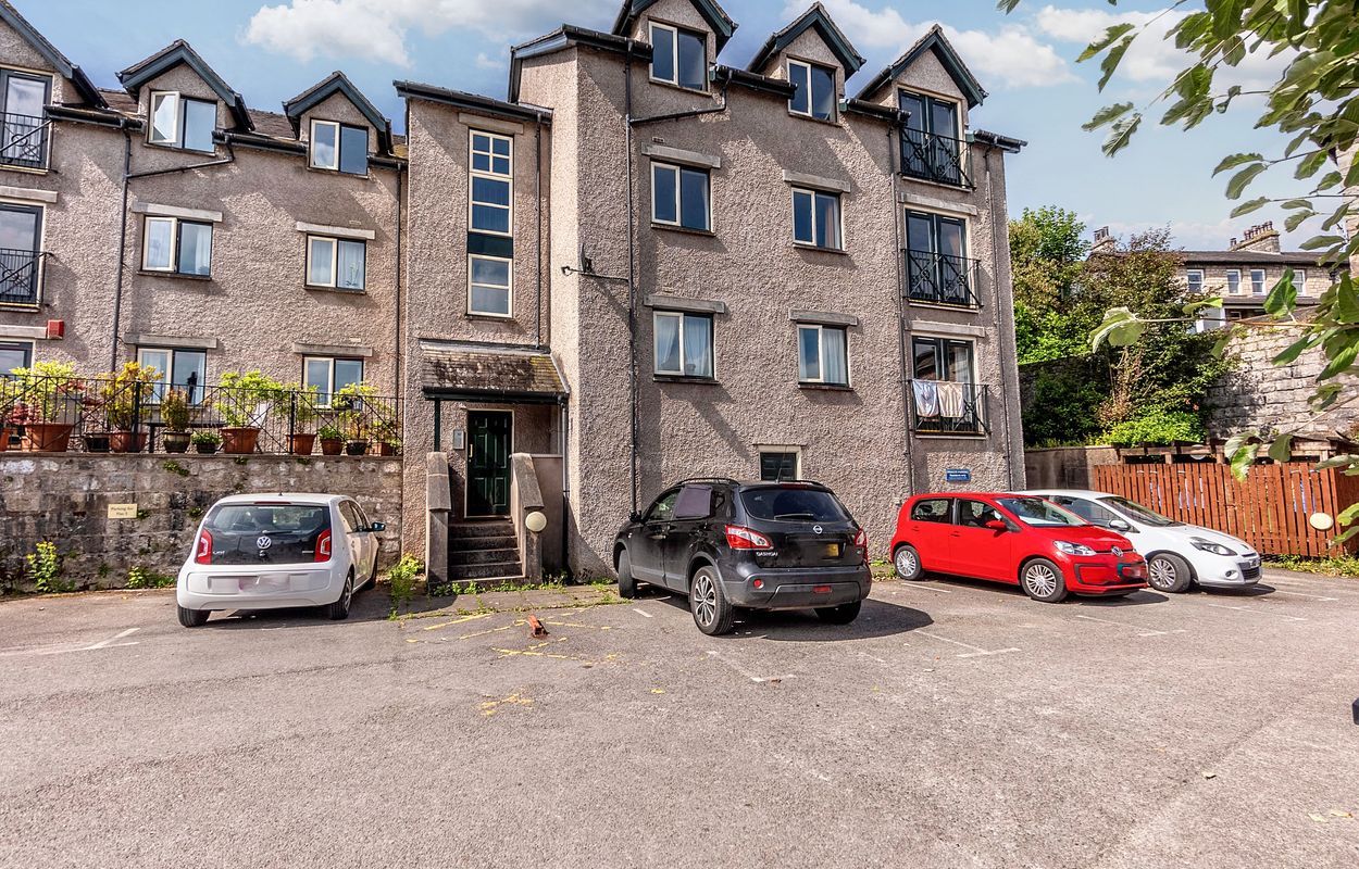 Property for Auction in Cumbria - 3 Fellside Court, Kendal, Cumbria, LA9 4HB