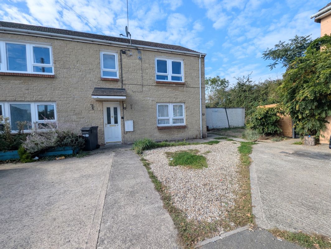Property for Auction in South West - 57 Thurlocks Tintinhull, Yeovil, Somerset, BA22 8QE