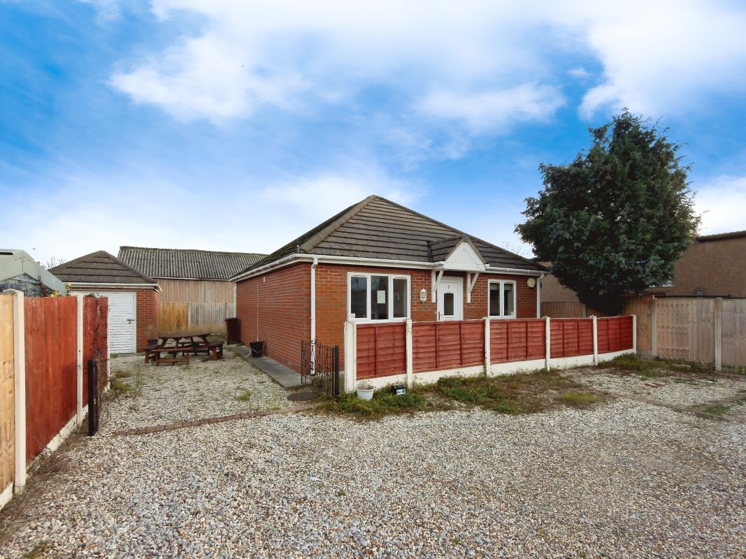 Property for Auction in Wales - 5 Jenard Court, Holywell, Clwyd, CH8 7SL