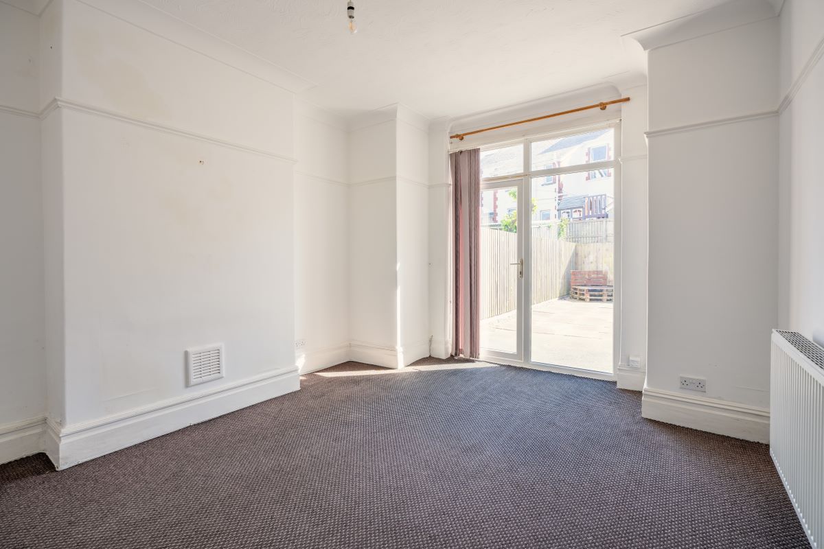 79 Princes Drive, Colwyn Bay, Clwyd, LL29 8PW