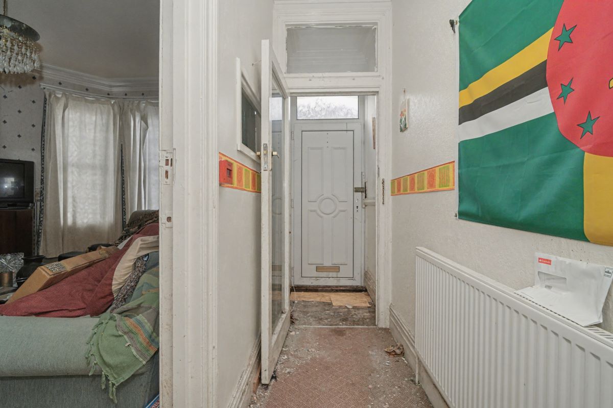 4 Brighton Avenue, Blackpool, Lancashire, FY4 1HL