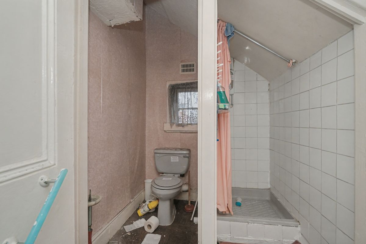 4 Brighton Avenue, Blackpool, Lancashire, FY4 1HL