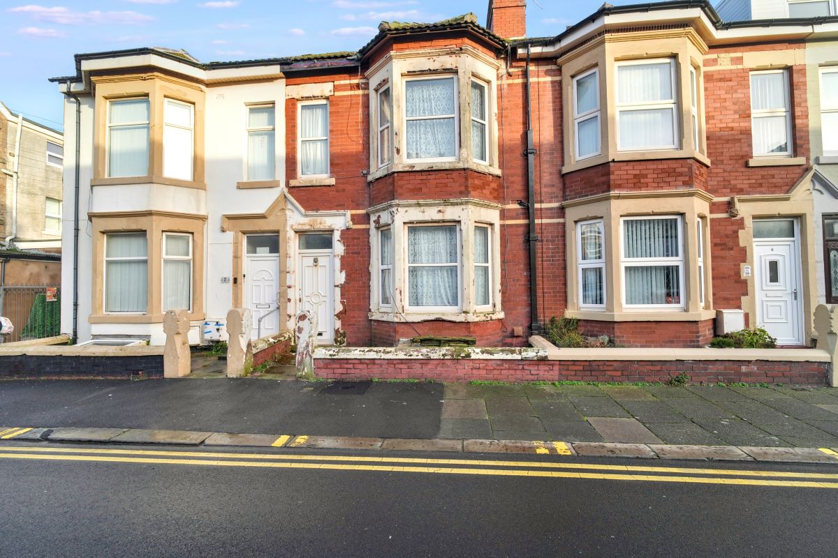 4 Brighton Avenue, Blackpool, Lancashire, FY4 1HL