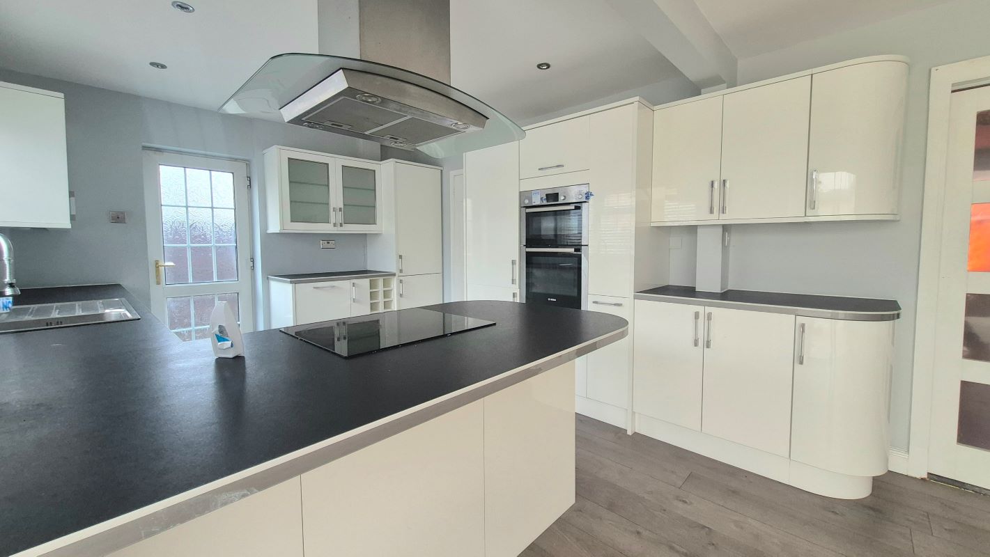 2A Vicarage Road, Bletchley, Milton Keynes, Buckinghamshire, MK2 2EZ