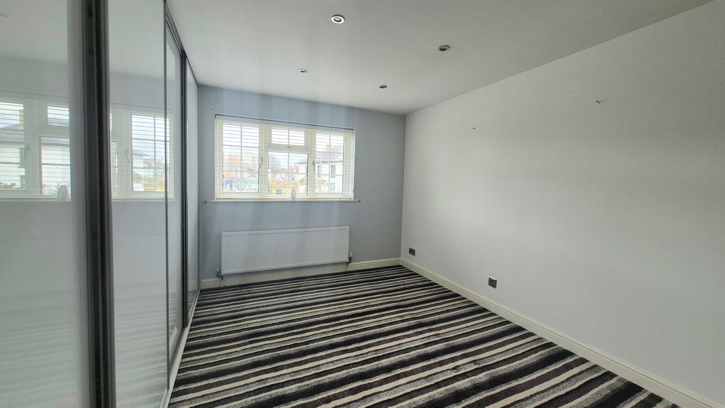 2A Vicarage Road, Bletchley, Milton Keynes, Buckinghamshire, MK2 2EZ