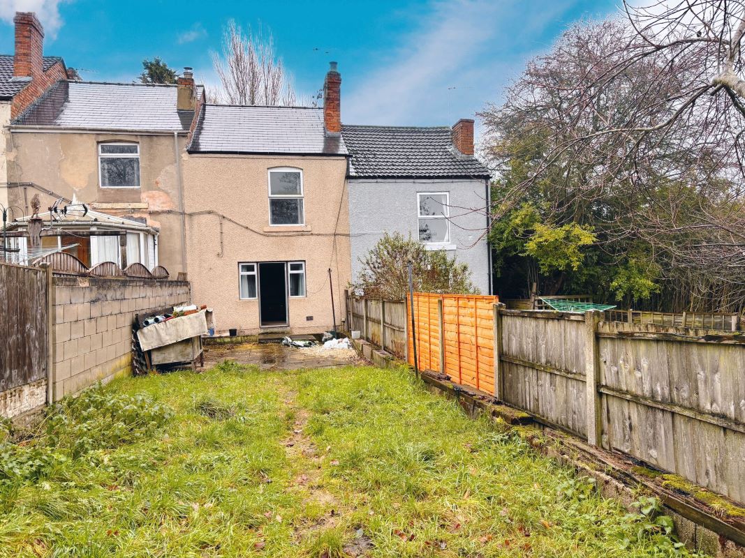 Property for Auction in Nottinghamshire & Derby - 2. Dobholes Church Lane, Ilkeston, Derbyshire, DE7 6BB